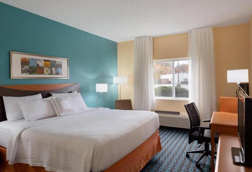 Отель Fairfield Inn & Suites Youngstown Boardman Poland
