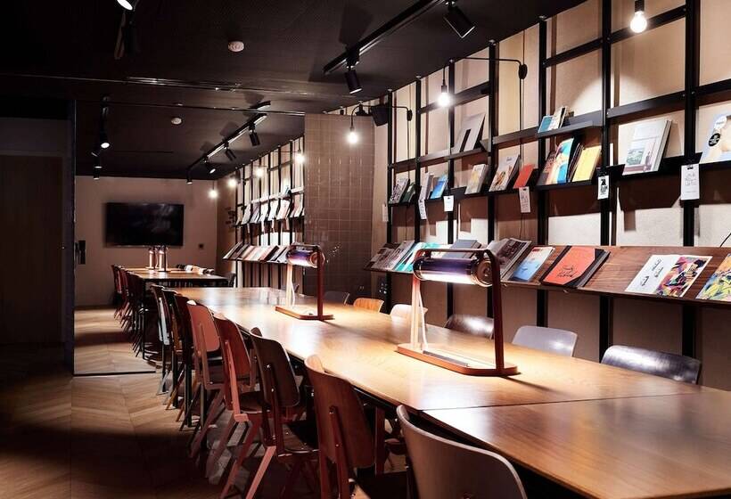 ホテル French Theory