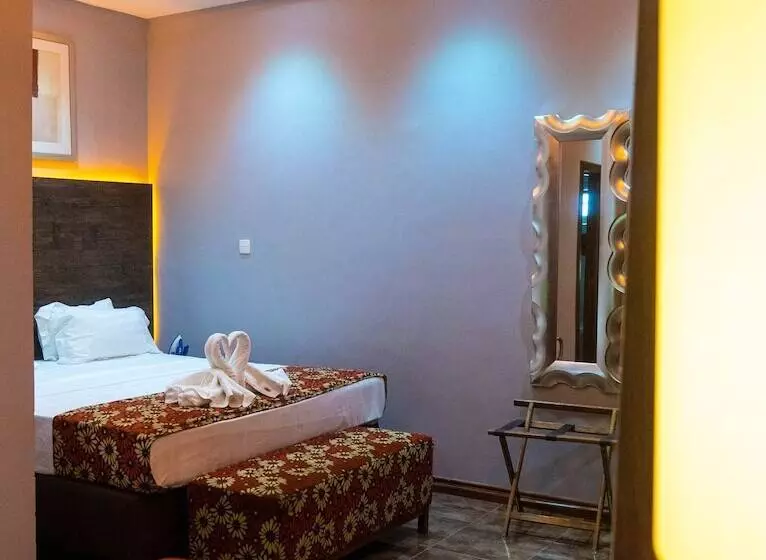 هتل Grand Casamora