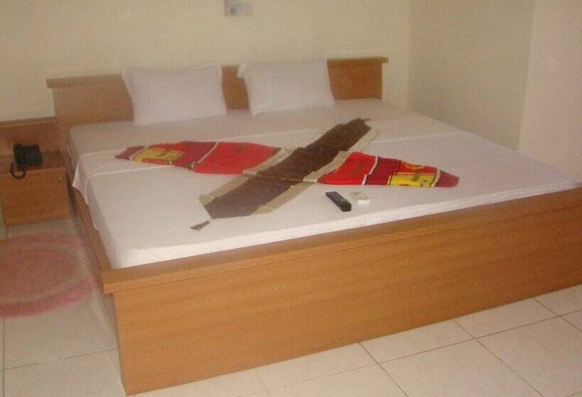 בית מלון כפרי Grand View