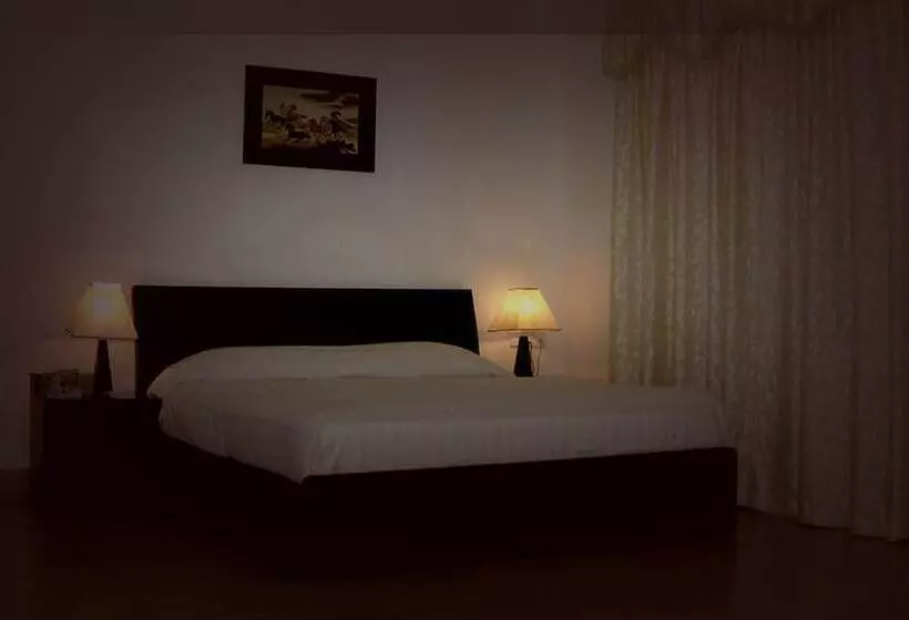 His Majesty S Hotel And Apartments