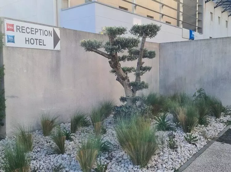 Hotel Ibis Istres Trigance