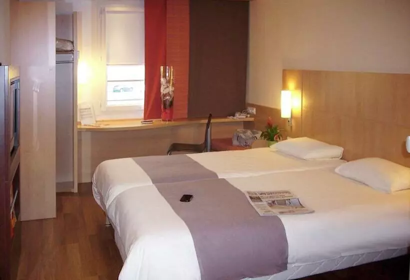 Hotel Ibis Istres Trigance
