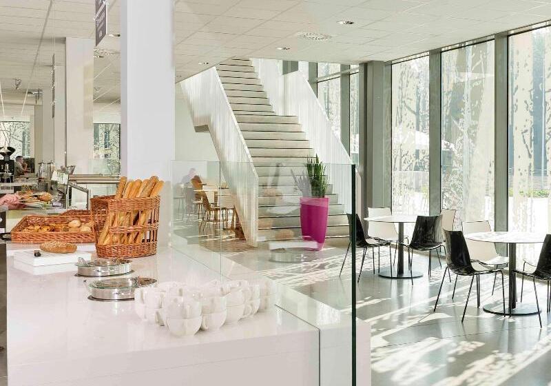 בית מלון כפרי Ibis Heverlee Leuven