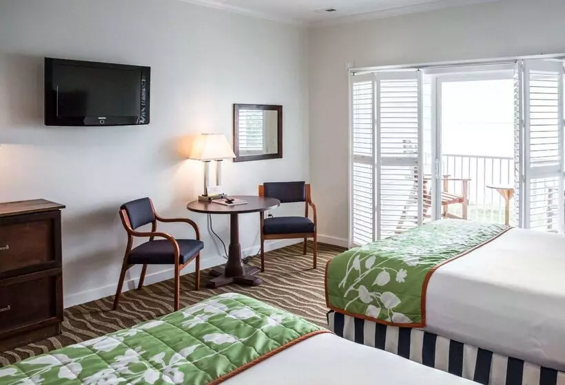 Island Inn & Suites, Ascend Hotel Collection