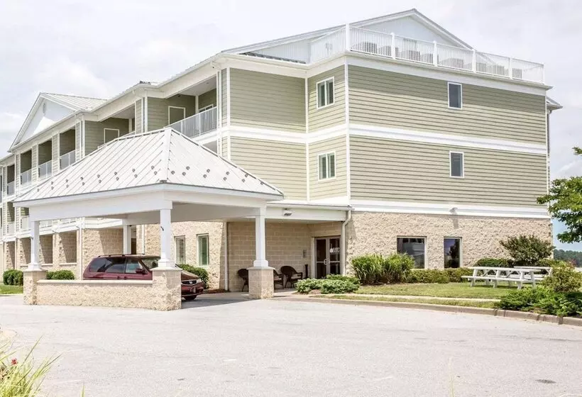 Island Inn & Suites, Ascend Hotel Collection