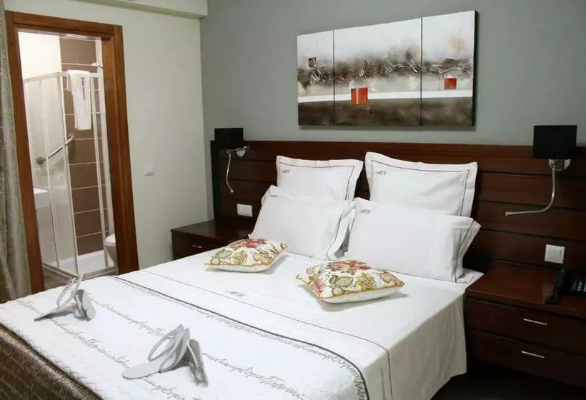 هتل Mindelo Residencial