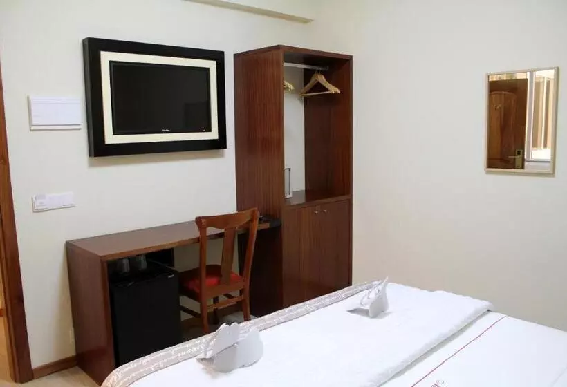 هتل Mindelo Residencial