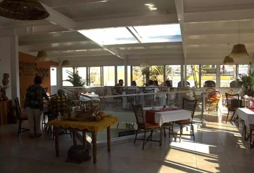 هتل Mindelo Residencial