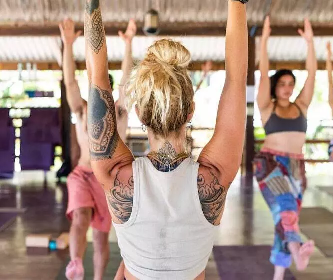 Отель Nautilus Surf & Yoga Villas Santa Teresa