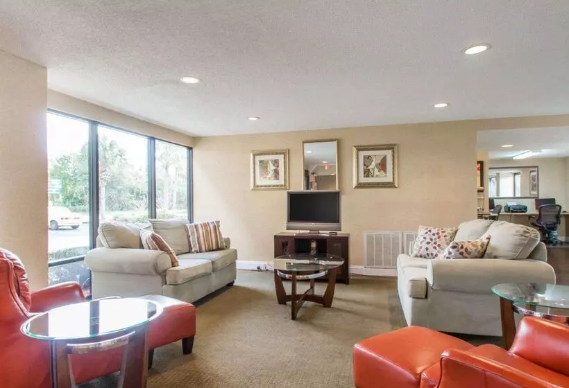 酒店 Quality Inn & Suites Ridgeland