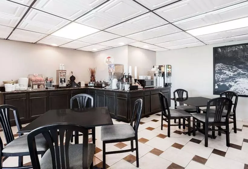 호텔 Super 8 By Wyndham Monteagle Tn