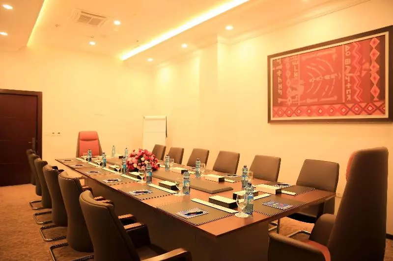 هتل Swiss Inn Nexus