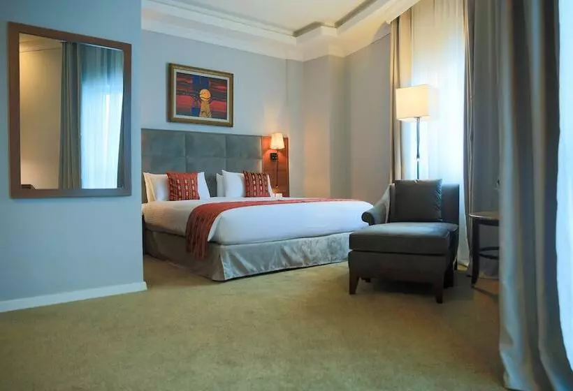 هتل Swiss Inn Nexus