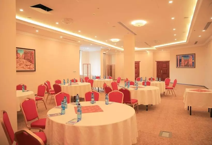 هتل Swiss Inn Nexus