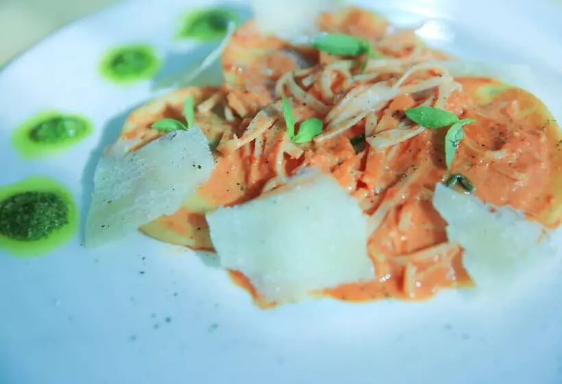 هتل Swiss Inn Nexus