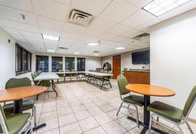 هتل Welcome Suiteso Fallon