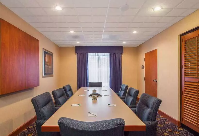 בית מלון כפרי Fairfield By Marriott Inn & Suites Rome Ny