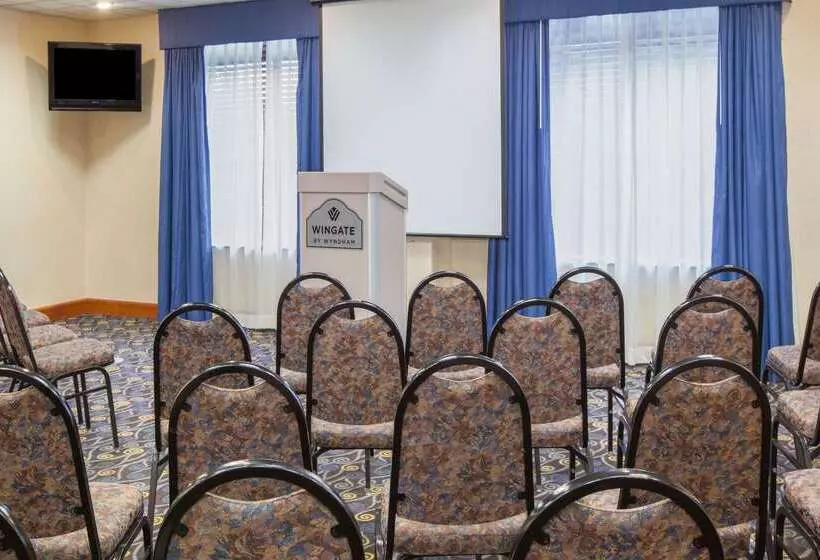 בית מלון כפרי Fairfield By Marriott Inn & Suites Rome Ny