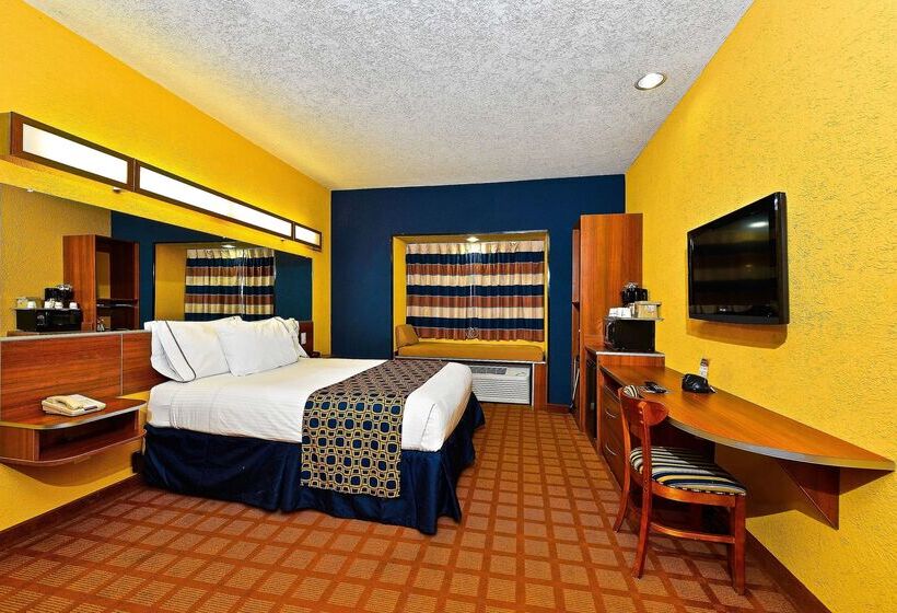 Microtel Inn & Suites By Wyndham New Braunfels I 35