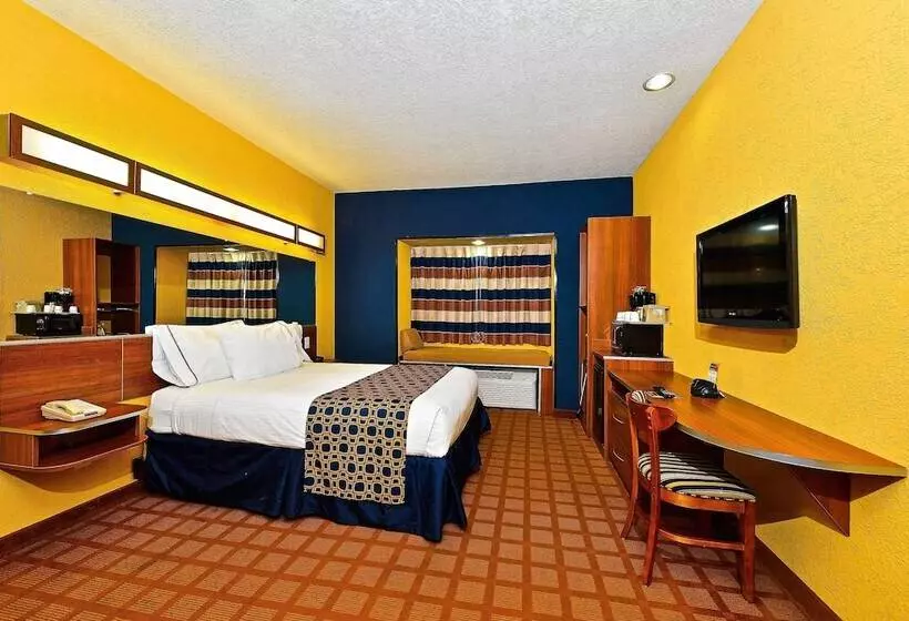 Microtel Inn & Suites By Wyndham New Braunfels I 35