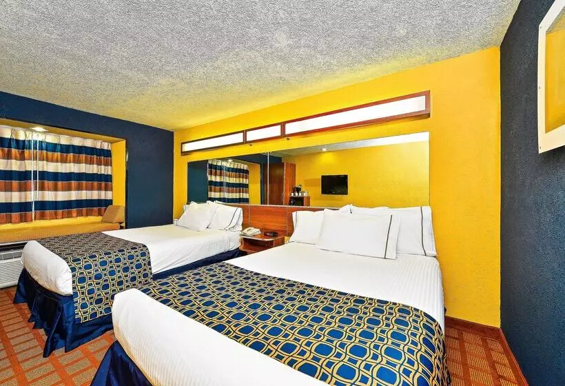 Microtel Inn & Suites By Wyndham New Braunfels I 35