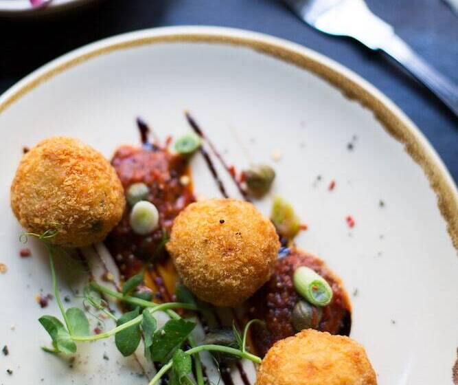 فندق Bayards Cove Inn