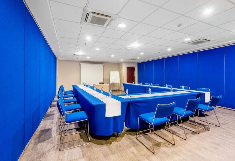 Hotel City Express By Marriott Campeche