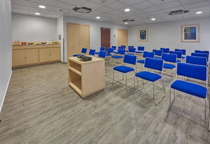 Hotel City Express By Marriott Campeche