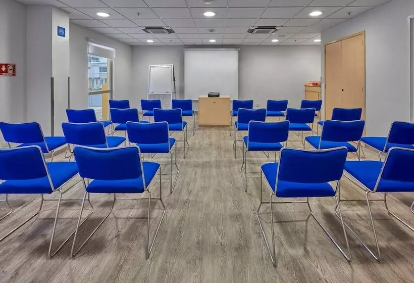 هتل City Express By Marriott Campeche