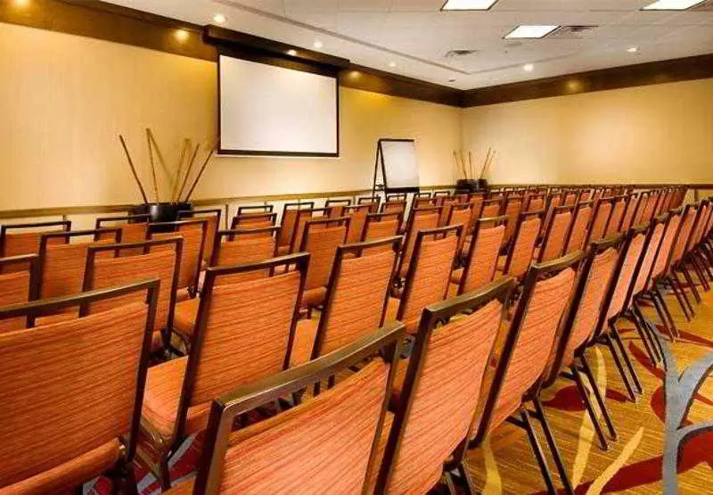 Отель Courtyard By Marriott Tyler