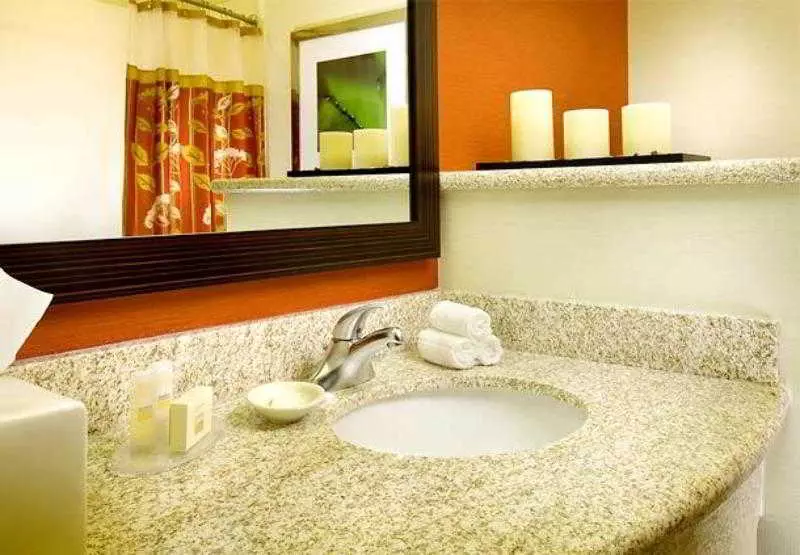 Отель Courtyard By Marriott Tyler