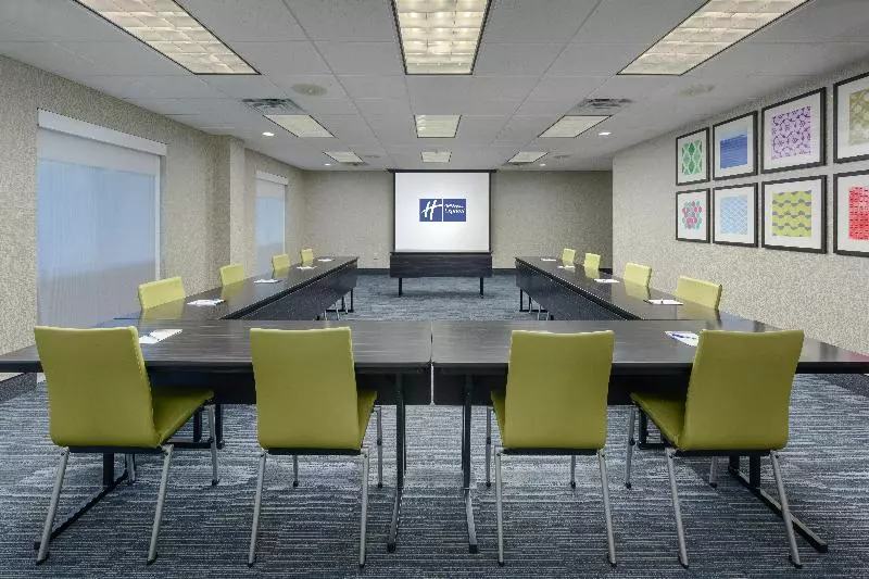 호텔 Holiday Inn Express   Tullahoma, An Ihg