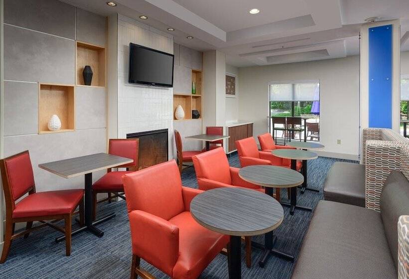 فندق Holiday Inn Express   Tullahoma, An Ihg