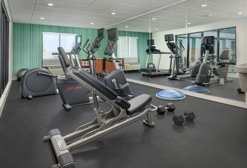 호텔 Holiday Inn Express Tullahoma, An Ihg