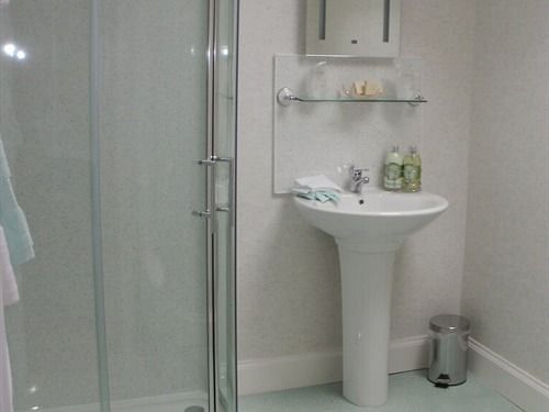 فندق Hollyburn House