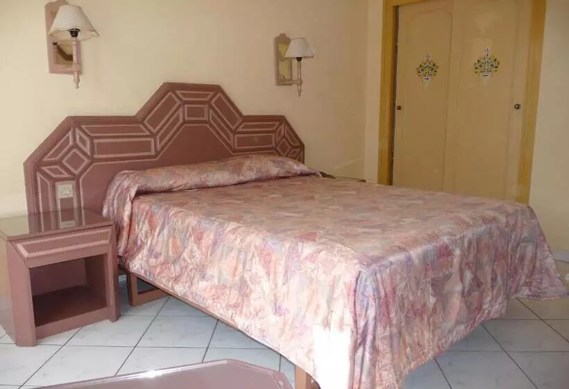 Отель Kamal City Center