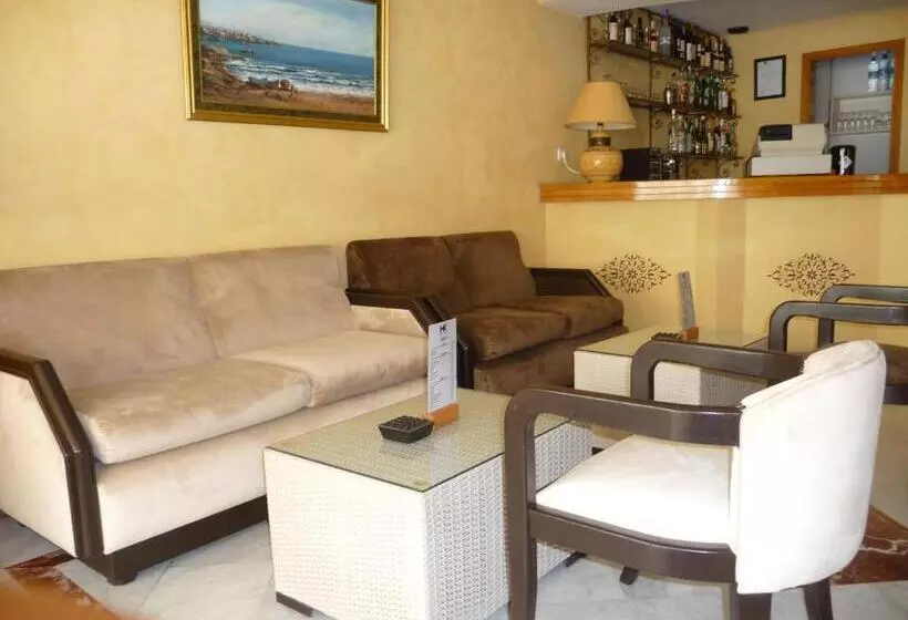 Отель Kamal City Center