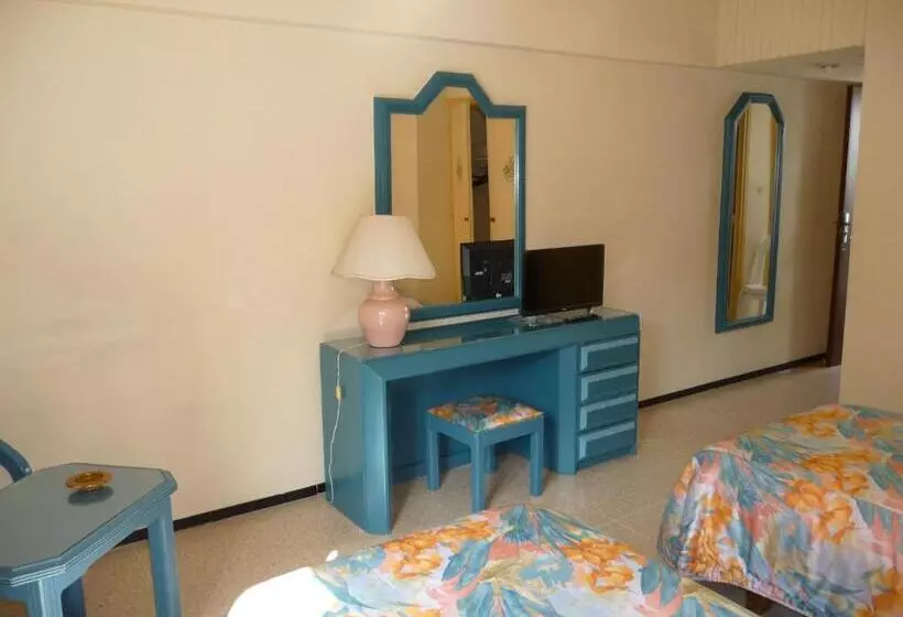 Отель Kamal City Center