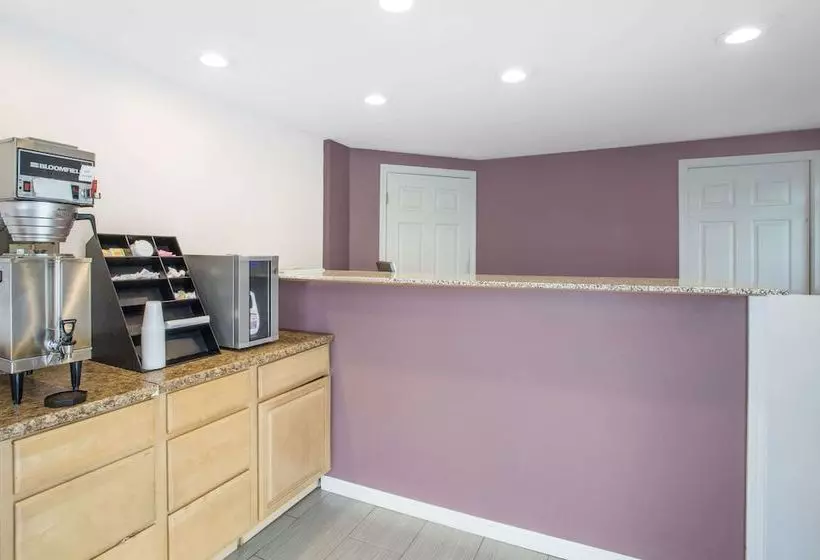 Hotel Knights Inn  Tonawanda Ny