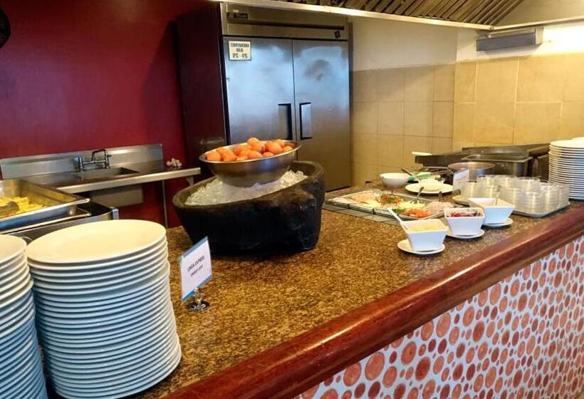 בית מלון כפרי Royal Decameron Punta Centinela   All Inclusive