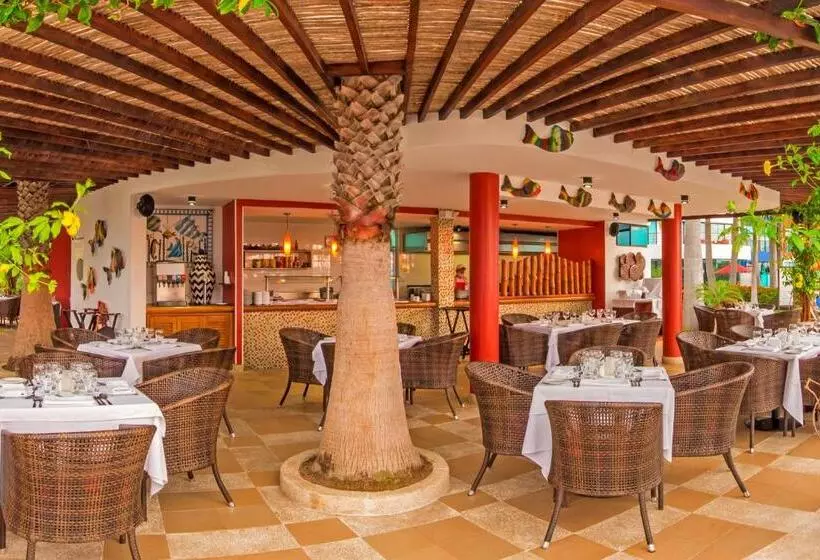 هتل Royal Decameron Punta Centinela All Inclusive