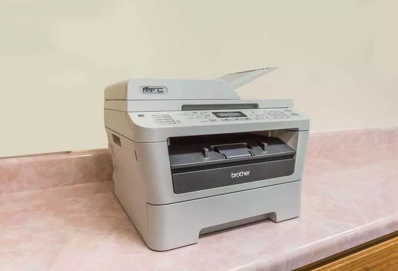 酒店 Super 8 By Wyndham Stafford