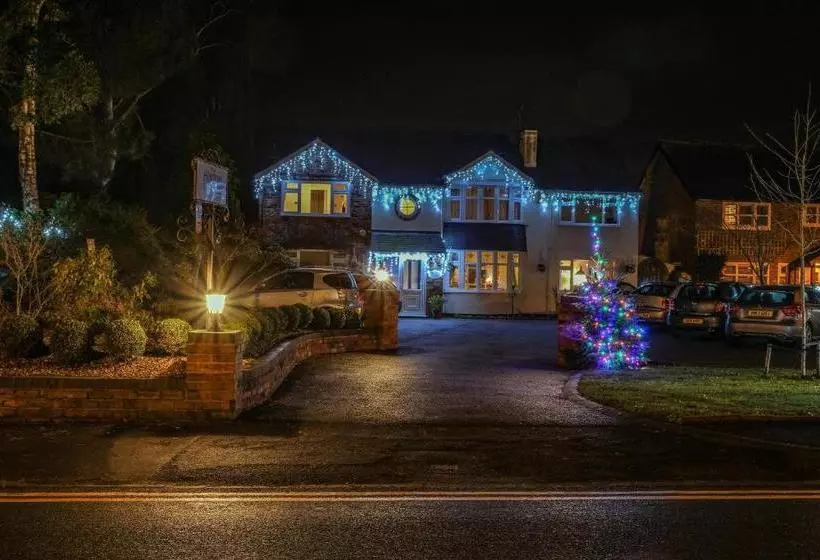 호텔 The Hinton Guest House