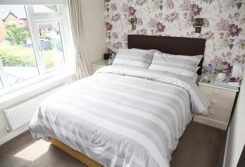 호텔 The Hinton Guest House