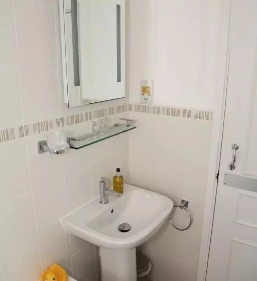 호텔 The Hinton Guest House