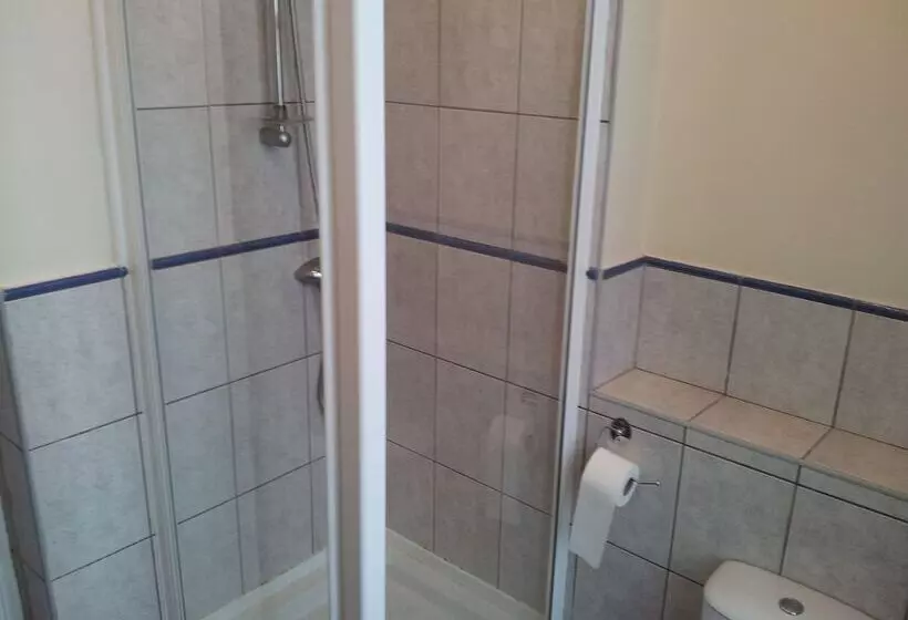 Hotelli The Knowsley B&b