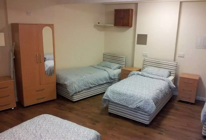 Hotelli The Knowsley B&b