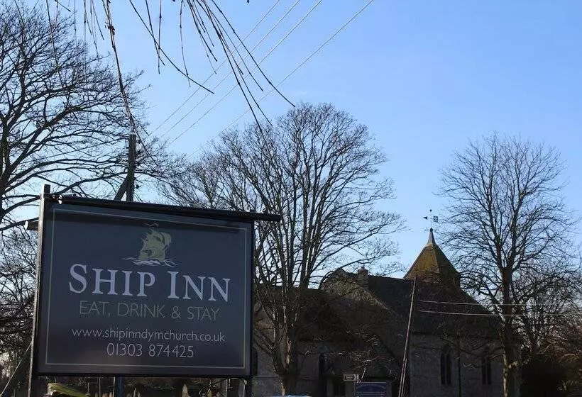 בית מלון כפרי The Ship Inn