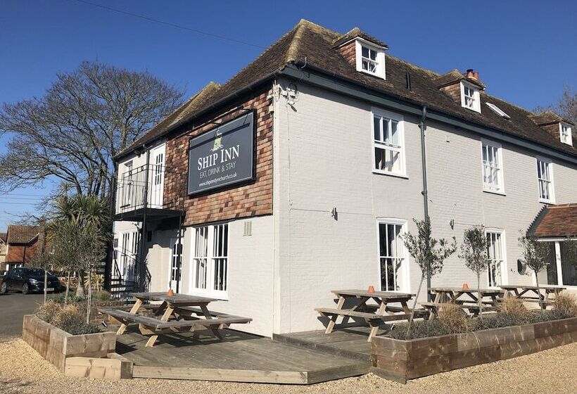 Отель The Ship Inn